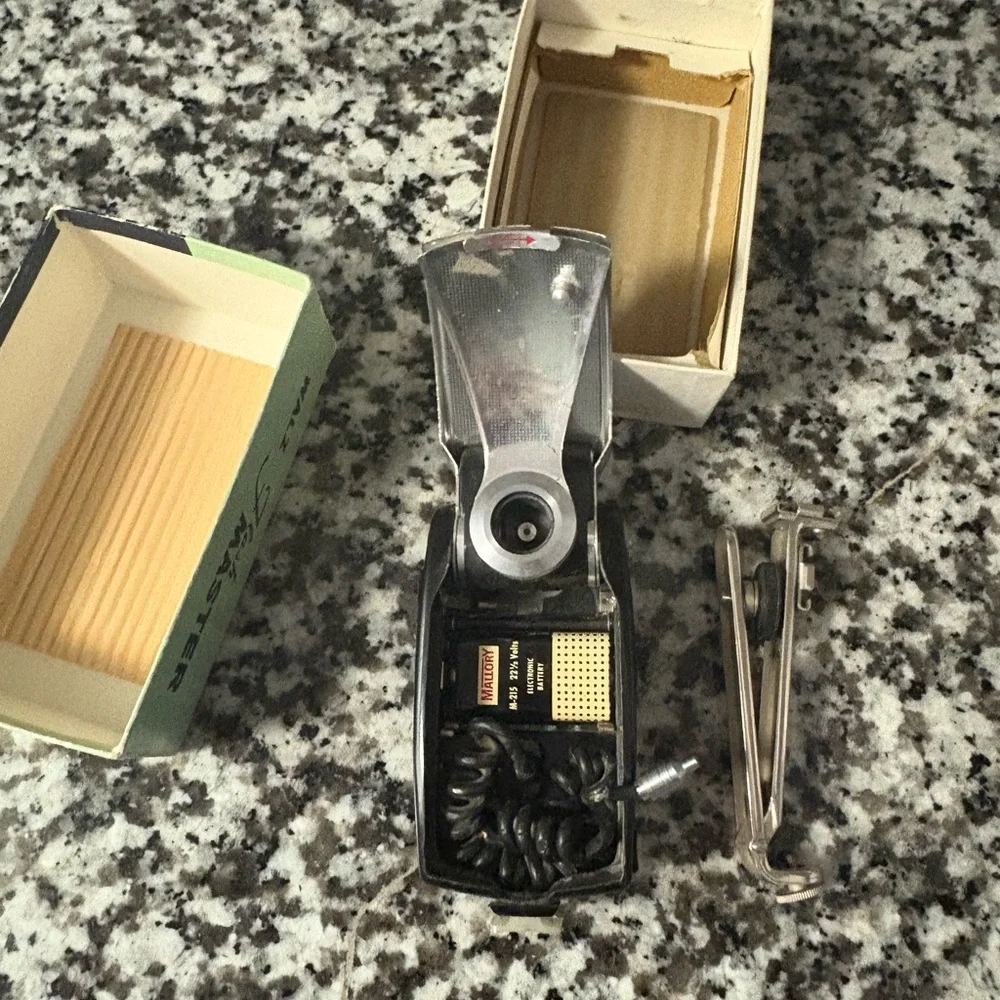 Vintage Walz Flashmaster Folding Flash Unit